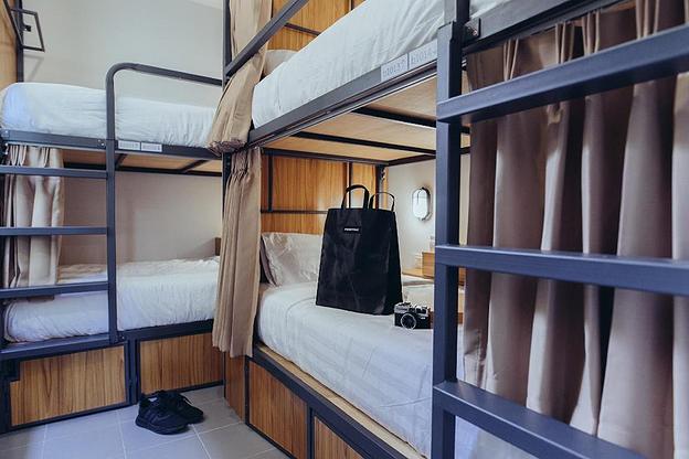 Condo · Pom Prap Sattru Phai, bangkok — photo 1