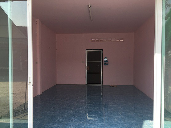 Condo — photo 2
