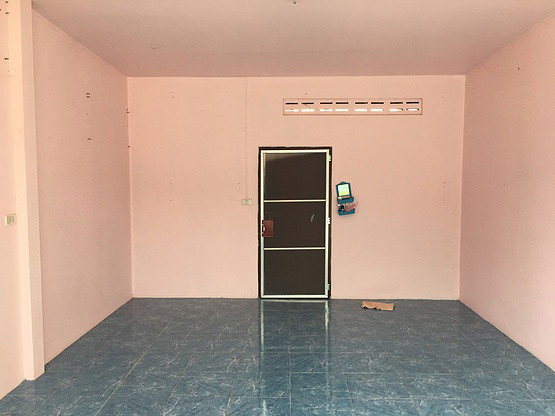 Condo — photo 1