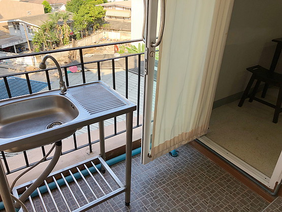 Fullhouse Apartment — photo 5