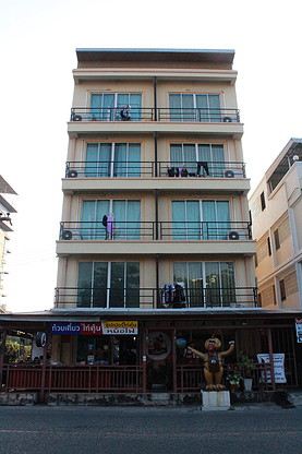 Condo · Mueang Chon Buri, chon_buri — photo 2