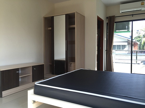 Condo · Bang Khun Thian, bangkok — photo 4