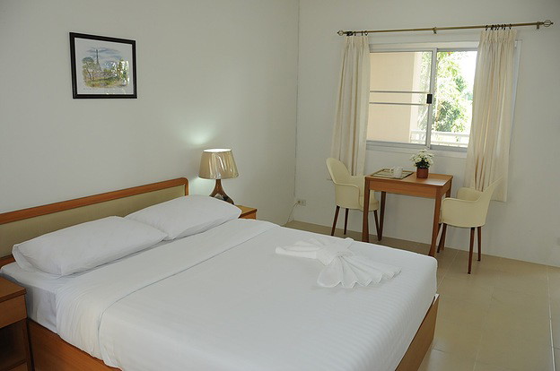 Condo — photo 2