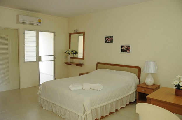 Condo — photo 3