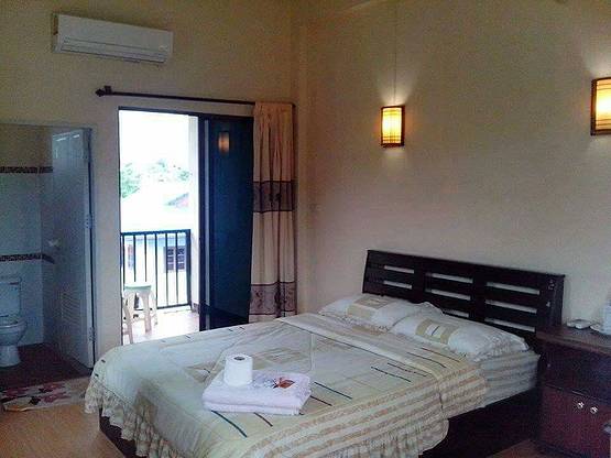 Condo — photo 2