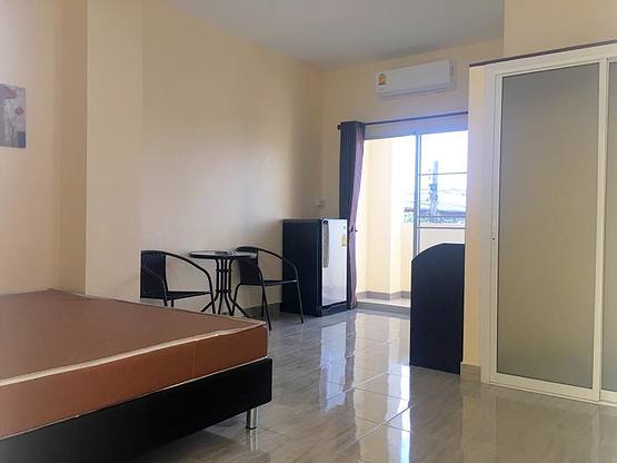 Condo — photo 2