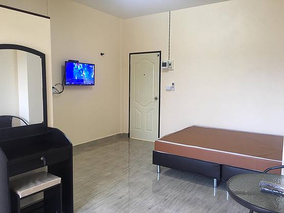 Condo — photo 3