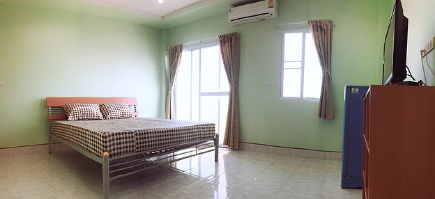 Condo — photo 2
