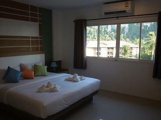 Condo — photo 1