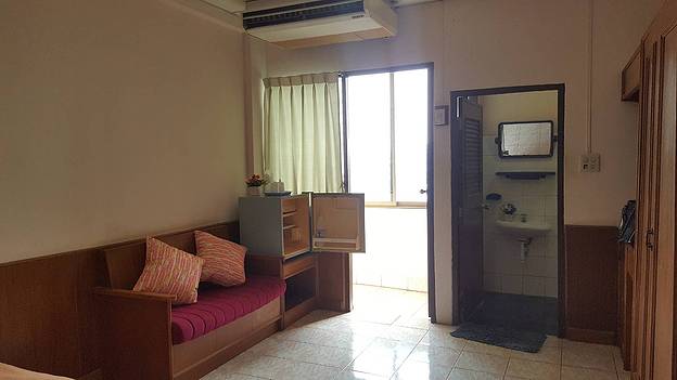 Condo — photo 2