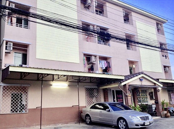 Condo — photo 1