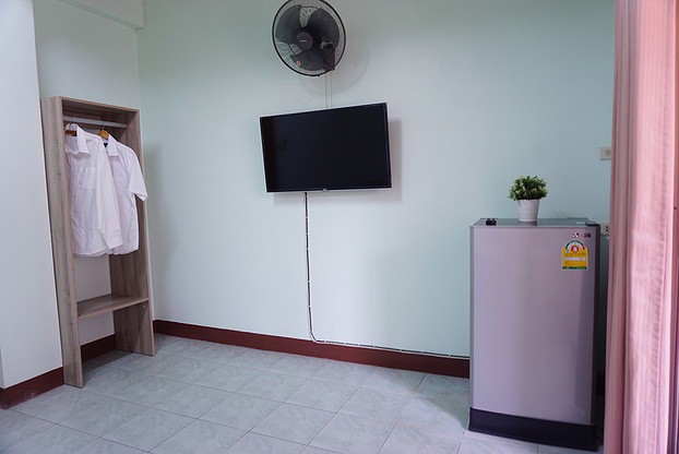Condo — photo 2