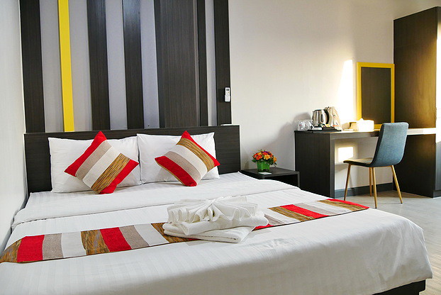 Riski Residence Bangbuathong
