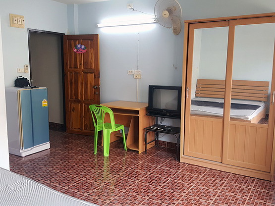 Condo — photo 2
