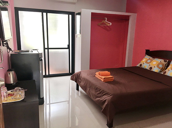 Condo — photo 2