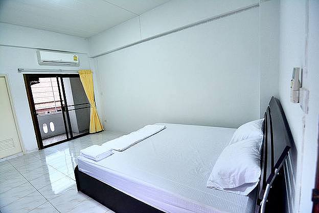 Condo — photo 3