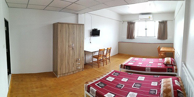 Condo — photo 2