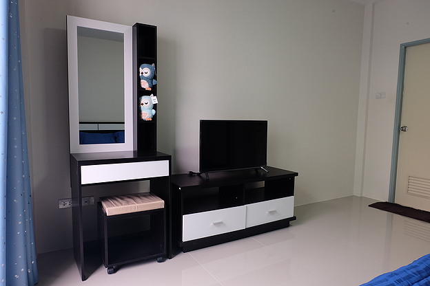 Condo · Mueang Chon Buri, chon_buri — photo 2