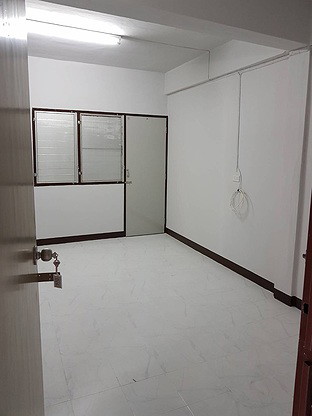 Condo · Phra Khanong, bangkok — photo 2