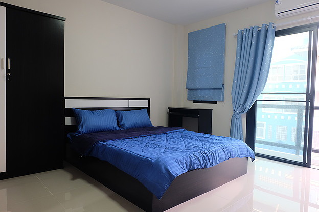 Condo · Mueang Chon Buri, chon_buri — photo 3