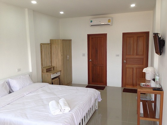 Condo — photo 3