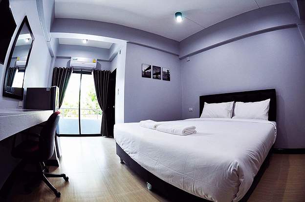 Condo — photo 2