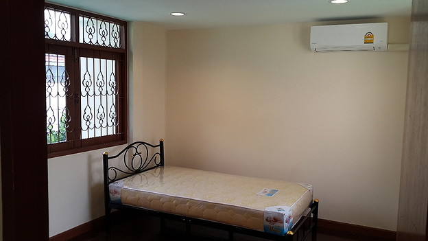 Condo — photo 3