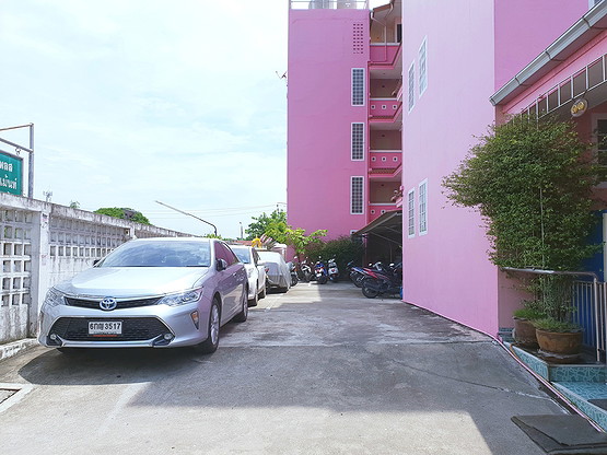 Condo · Khan Na Yao, bangkok — photo 4