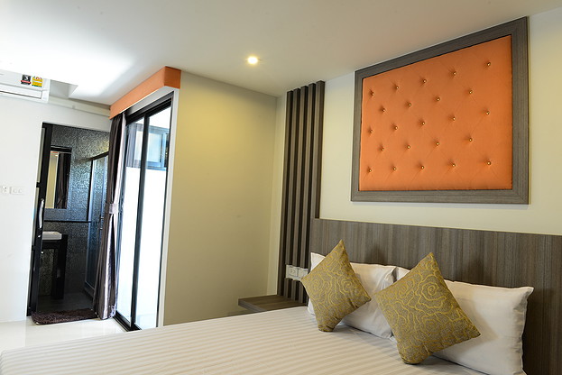 Condo · Wang Thonglang, bangkok — photo 4