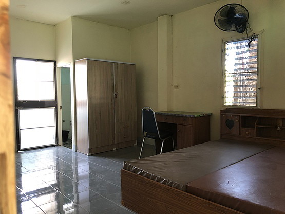 Condo — photo 2