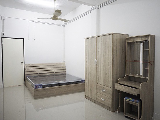 Condo · Thon Buri, bangkok — photo 1
