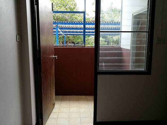 Condo — photo 2