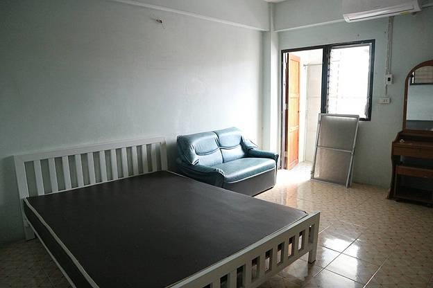 VR APARTMENT — photo 4