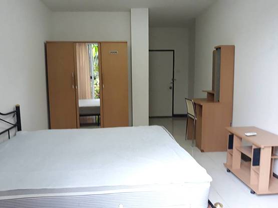 Condo · Bang Rak, bangkok — photo 1