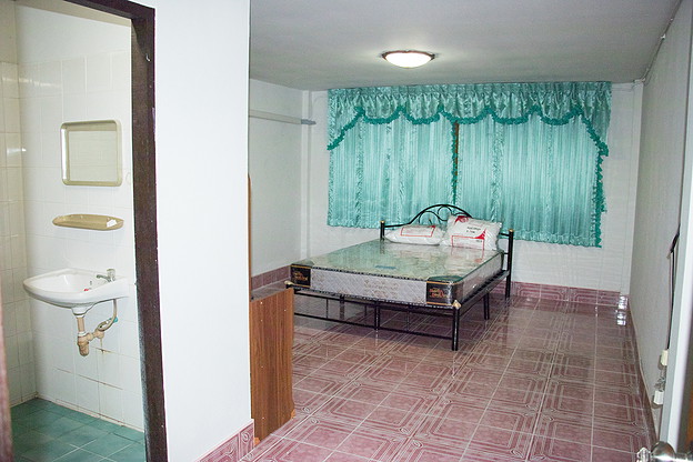 Condo — photo 3