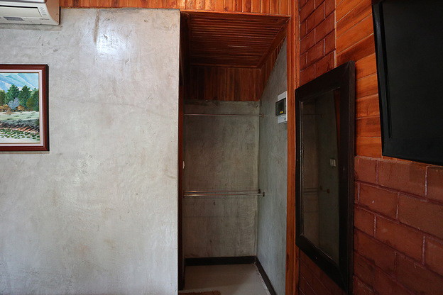 Condo — photo 5
