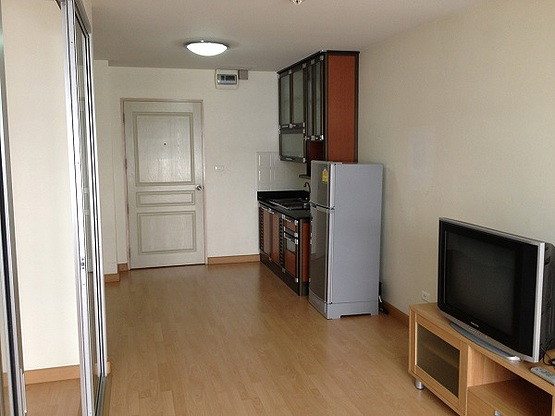 Condo · Mueang Nonthaburi — photo 3