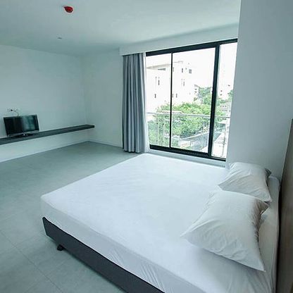 Condo — photo 3