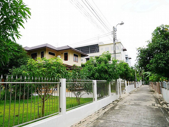 Condo · Bangkok Yai, bangkok — photo 3