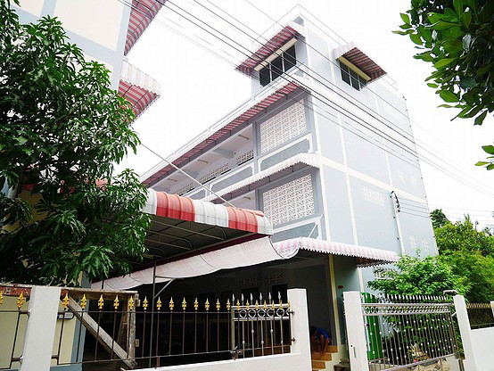 Condo · Bangkok Yai, bangkok — photo 1