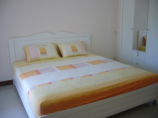 Condo — photo 2