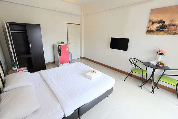 Condo · Khan Na Yao, bangkok — photo 4