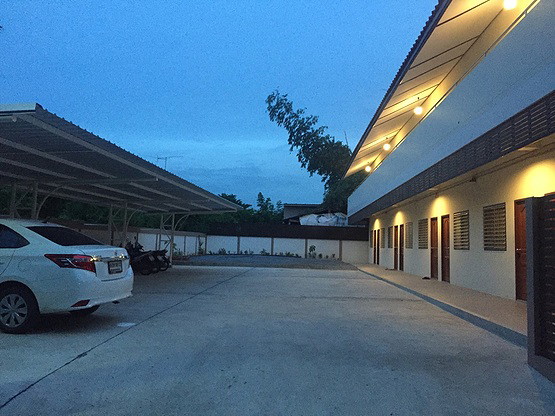 Condo — photo 2