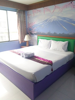 Condo · Bang Rak, bangkok — photo 1