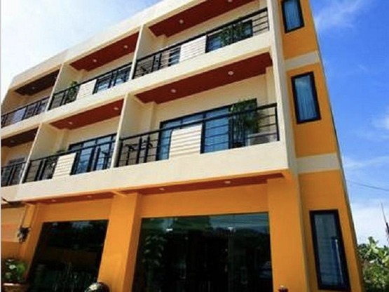 Condo — photo 2