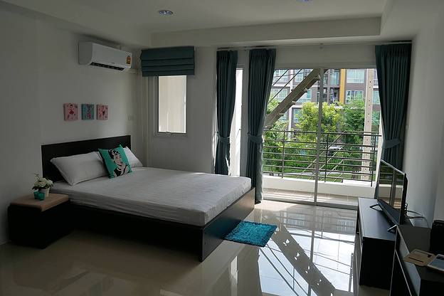 Condo · Mueang Chon Buri, chon_buri — photo 4