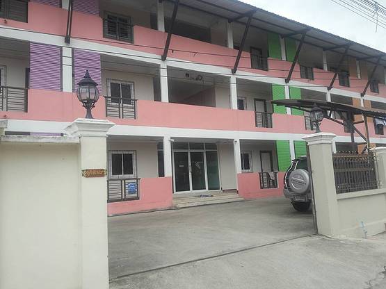 Condo — photo 1