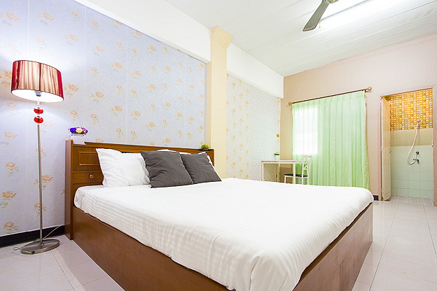 Condo · Mueang Chon Buri, chon_buri — photo 2