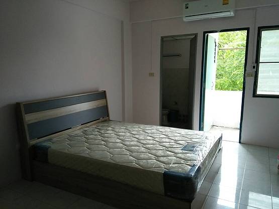 Condo · Bang Pa-in — photo 2