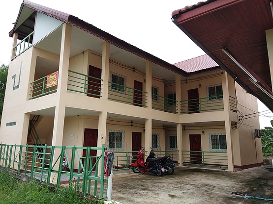 Condo — photo 2